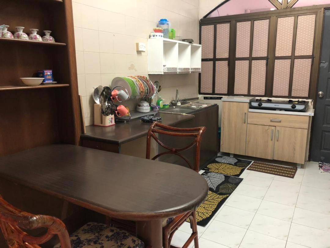 Apartment Seri Lagenda 3 *